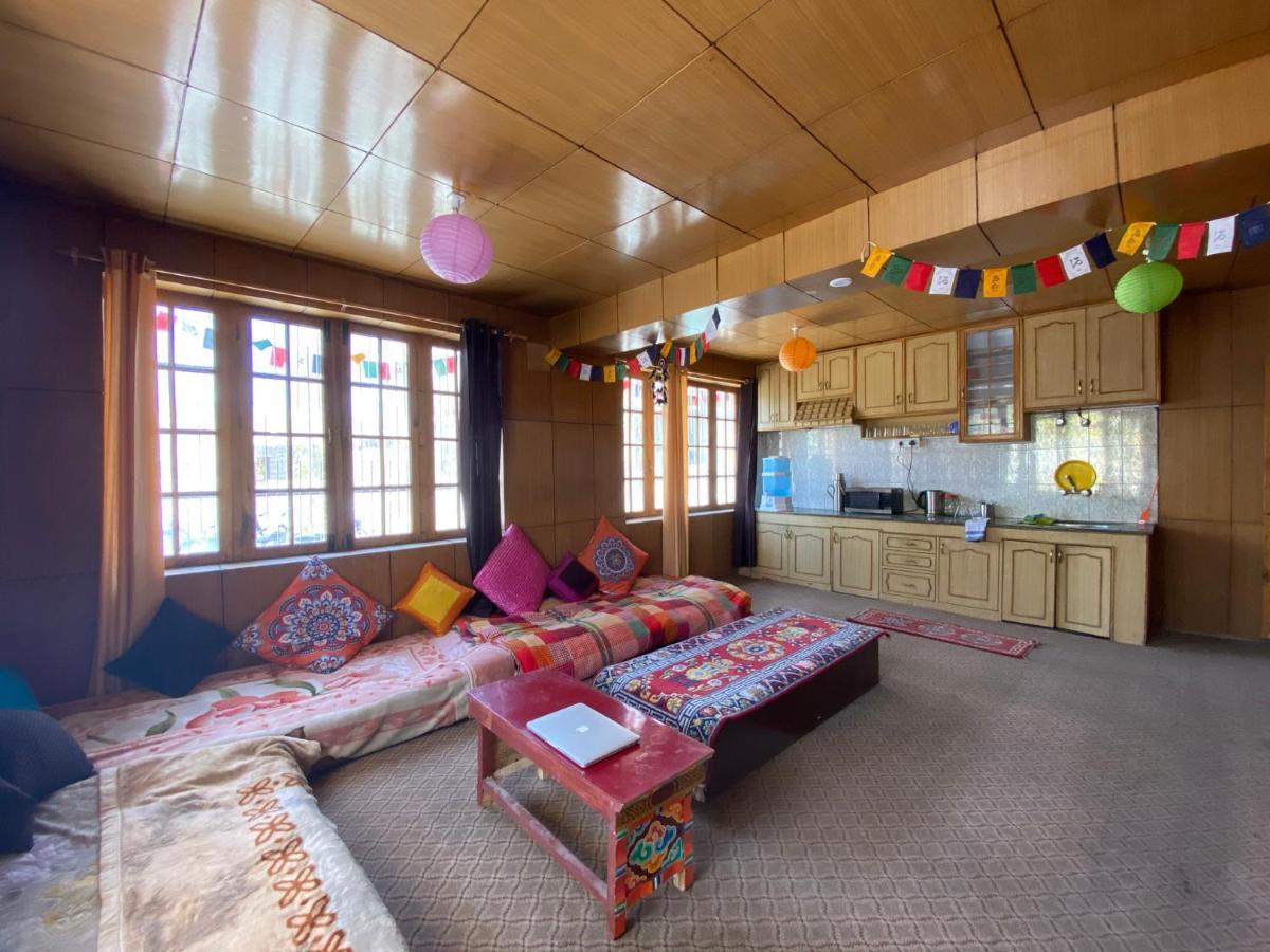 Auberge de jeunesse Happy Drifters à Leh Extérieur photo