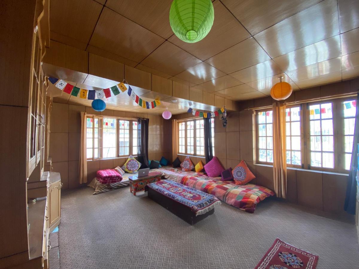 Auberge de jeunesse Happy Drifters à Leh Extérieur photo